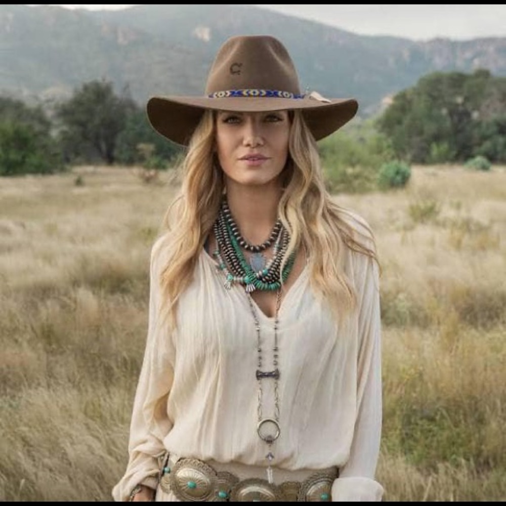 Charlie 1 horse floppy hat